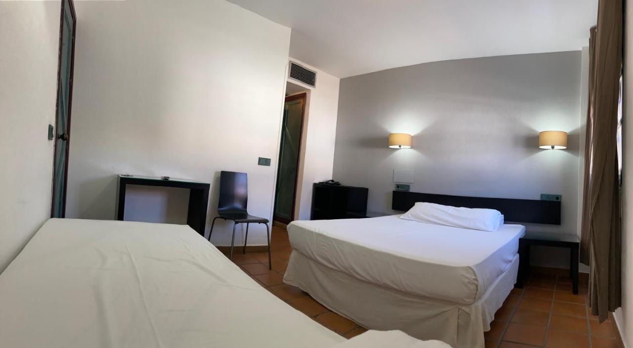 Hotel Almagro Esterno foto