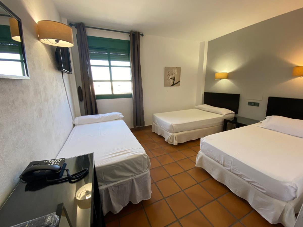 Hotel Almagro Esterno foto
