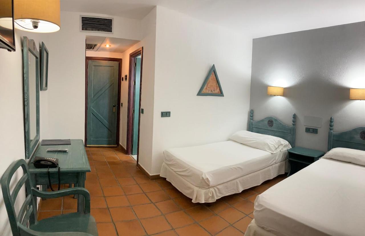 Hotel Almagro Esterno foto