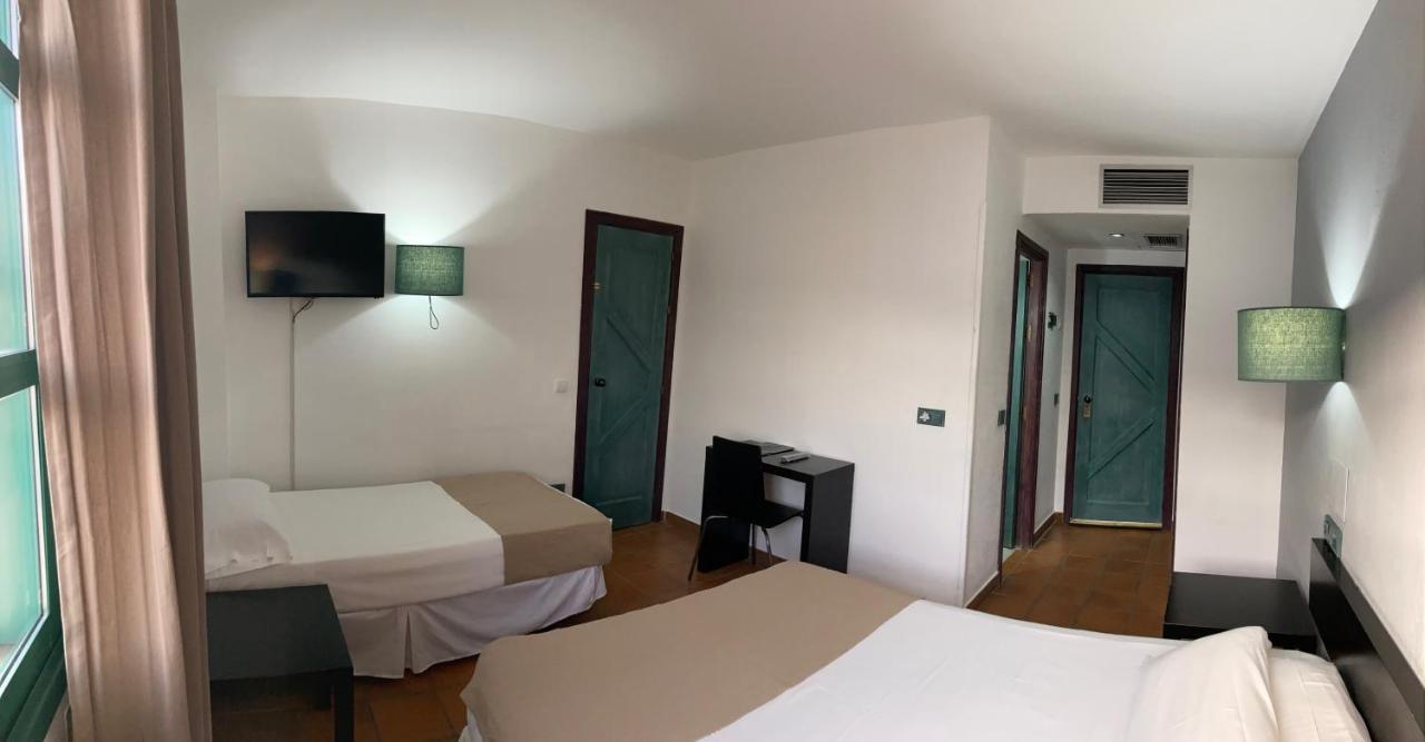 Hotel Almagro Esterno foto